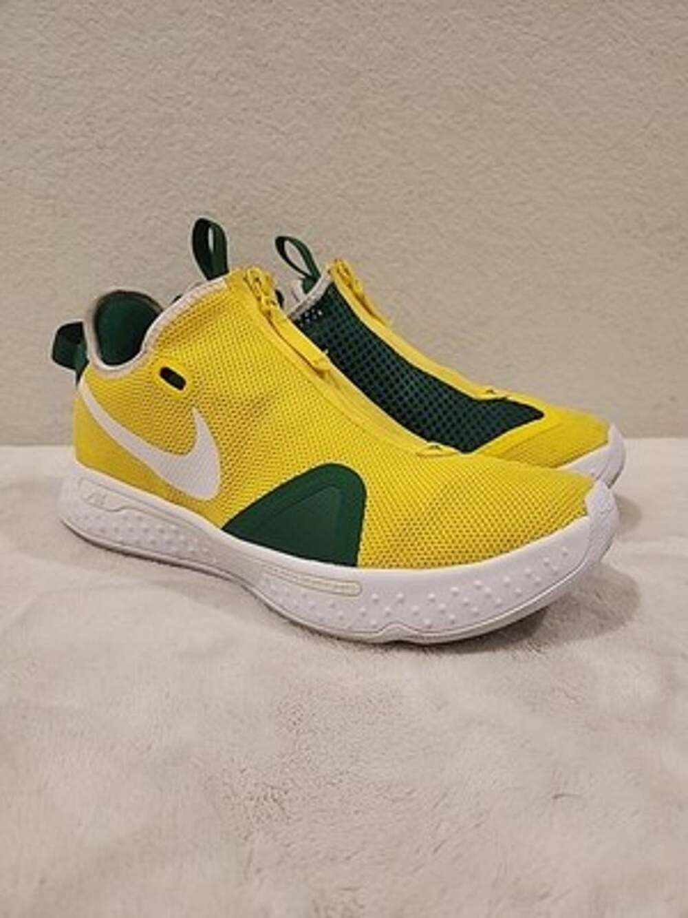 Nike PG 4 Oregon Colorway Men's 9 Paul George Air Strobel Yellow Green